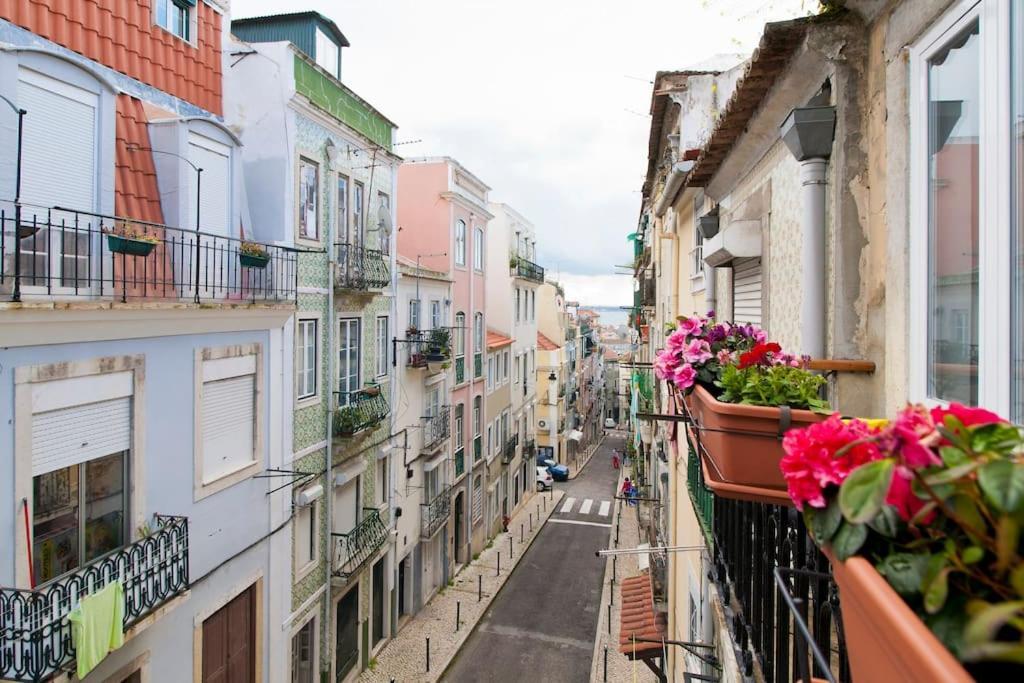 Lisbon Sant'Anna Apartments Экстерьер фото